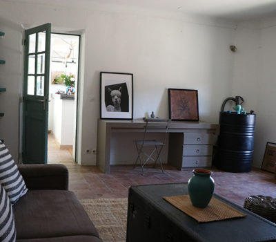 Réservez votre séjour à l'Auberge d'Eva. Chambre d'hôtes à proximité du centre de Saint-Tropez, le marché, les boutiques et les plages...