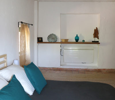 Réservez votre séjour à l'Auberge d'Eva. Chambre d'hôtes à proximité du centre de Saint-Tropez, le marché, les boutiques et les plages...
