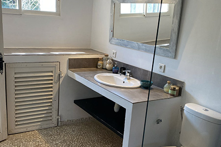 Louez une Maisonnette à Saint-Tropez à l'Auberge d'Eva.